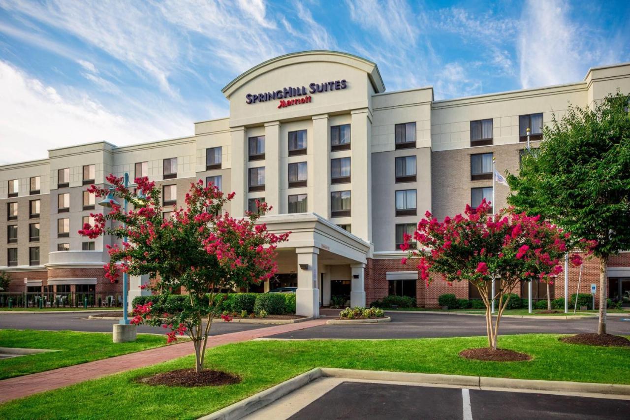 Springhill Suites Хамптон Экстерьер фото