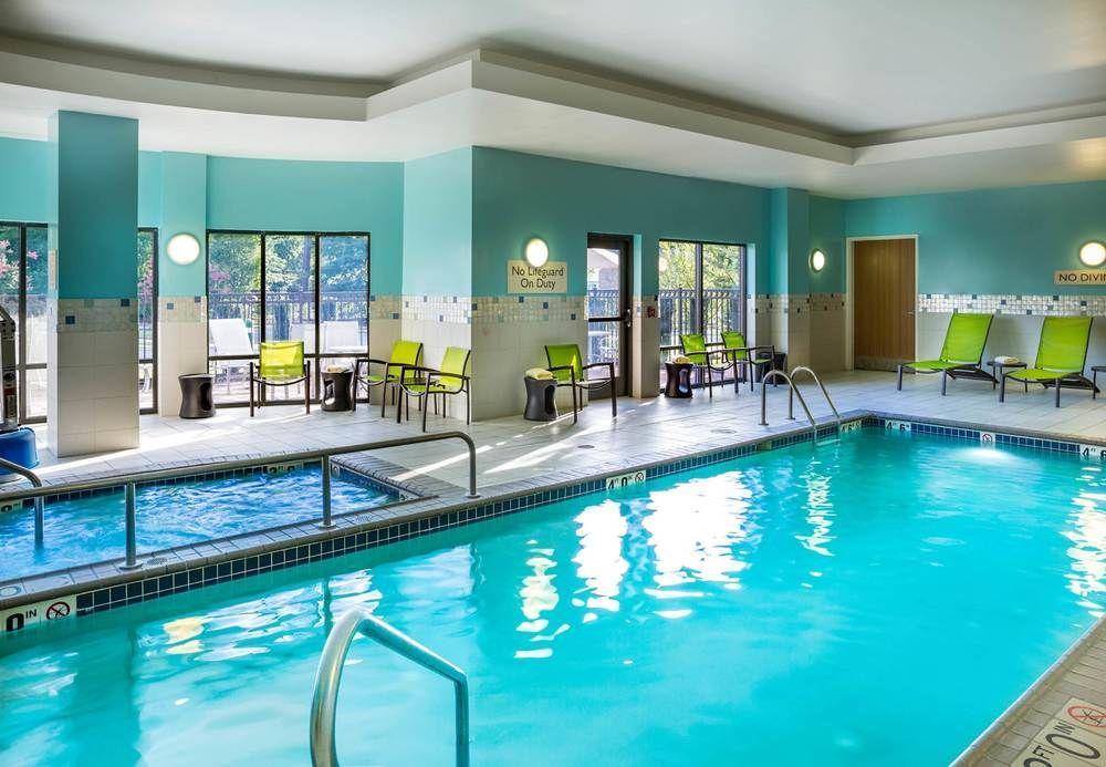 Springhill Suites Хамптон Экстерьер фото